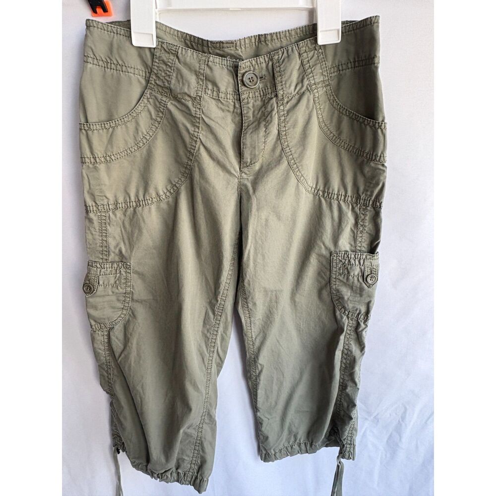 Caslon Cargo Capri Short Pants Khaki Green Size 2 Y2K Pockets Hiking Outdoors
